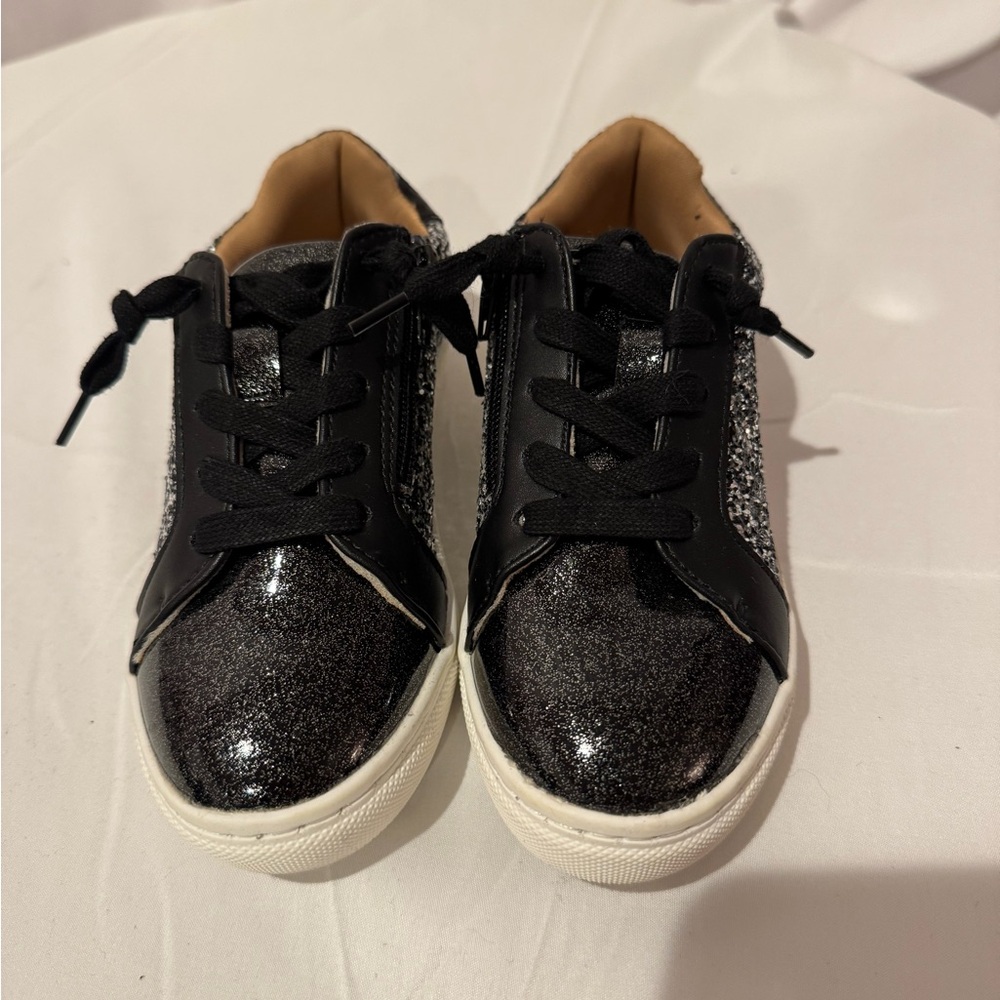 Dolce Vita Stylish Black Kids Shoes size 11
